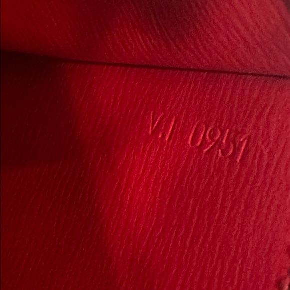 Louis Vuitton bag - Picture 11 of 11